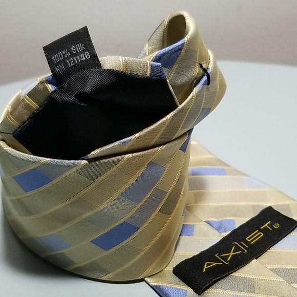 AXIST SILK Gold & Blue diagonal box strip Necktie - Picture 6 of 7